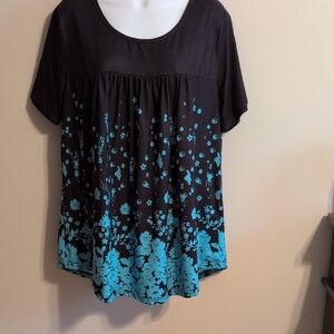 Knit Blouse, In Excellent Condition. Size XL
